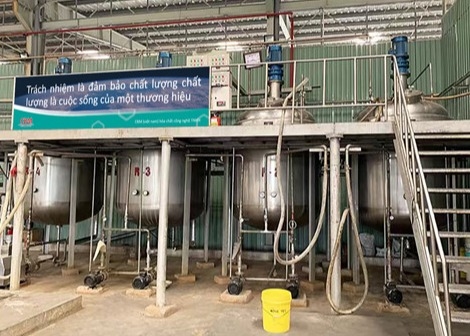 ওয়াটার ডিকলারিং এজেন্ট কোয়াটারনারি অ্যামোনিয়াম ক্যাটানিক পলিমার যৌগ